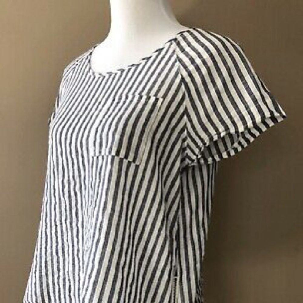 Takara short-sleeved pre-shrunk xl seersucker top